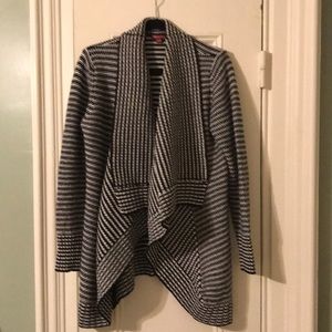 Black and white open front funky sweater